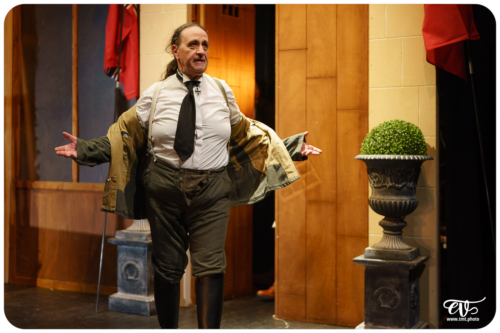 LES VISIONS DE SIMONE MACHARD (CIE LA CLAQUE)